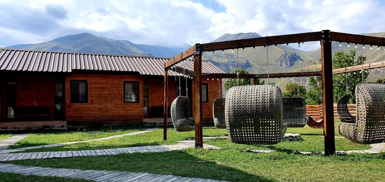 Hotel Migu Yard Kazbegi Dış mekan fotoğraf